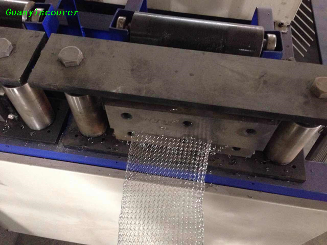 Galvanized Stainless Steel Wire Pot Mesh Knitting Scourer Making Machine Manufacturer