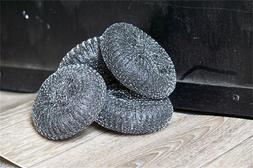 Galvanized Steel Scourer: heavy duty Power of Effective Cleaning